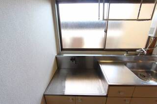 コンロ置けます。