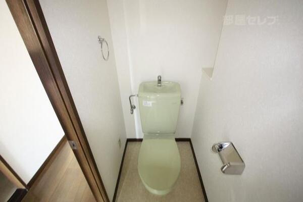 清潔感のあるトイレです。