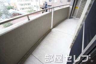 広々としたバルコニー。