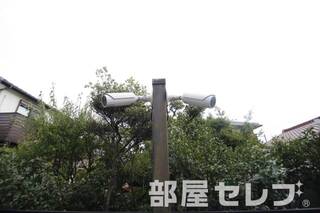 駐車場にも防犯カメラあります。