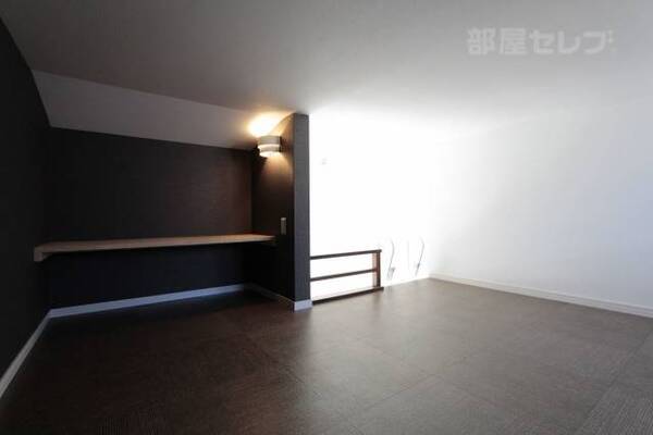 ※203号室室内参照