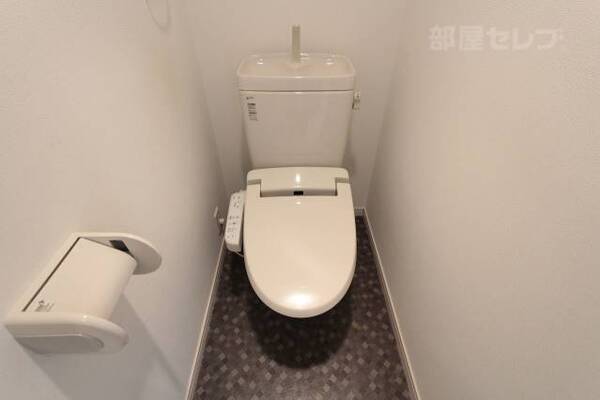※203号室室内参照