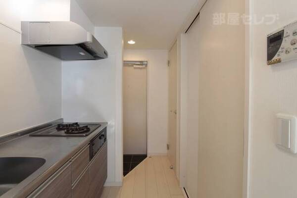 ※203号室室内参照