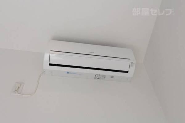※203号室室内参照