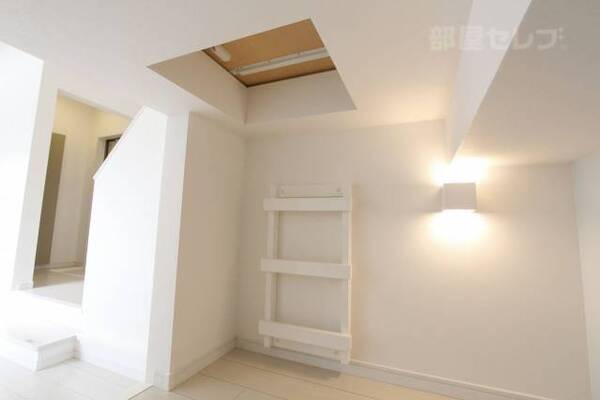 ※102号室室内参照