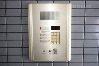 オートロック付きです。