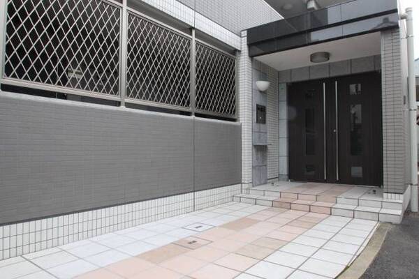 オートロックが付いています。