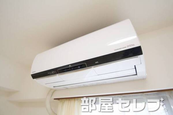エアコン3基あります。