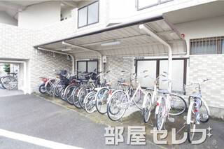 自転車置場。