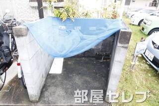 ゴミ置き場。