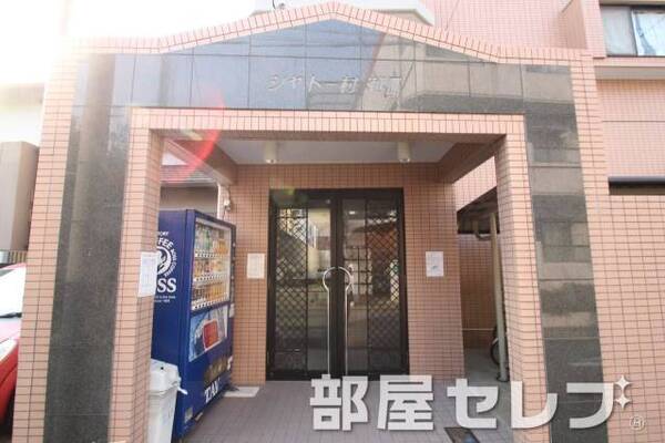 綺麗なエントランスです。