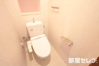 お手洗いはこちらです