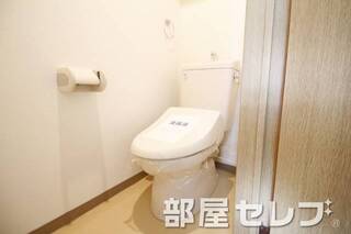 ゆったりしたトイレです。