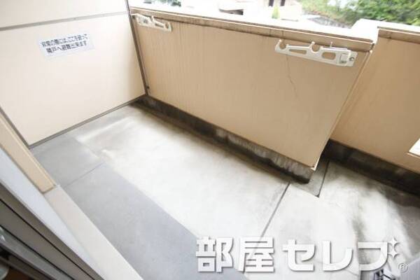 奥行あるベランダです。