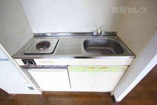 電気コンロつきのキッチンですよ