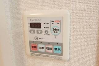 浴室乾燥で梅雨の時期やカビの強い味方。