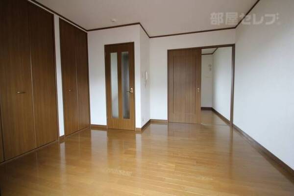 繋がる洋室２部屋