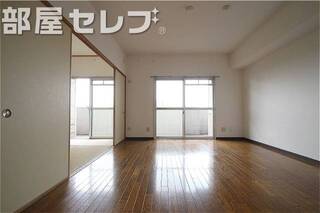 明るいお部屋です。他号室の写真です。