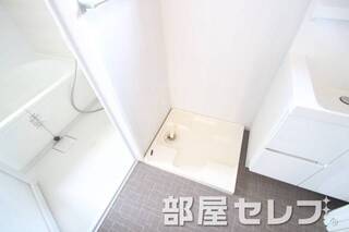 室内洗濯機置き場。