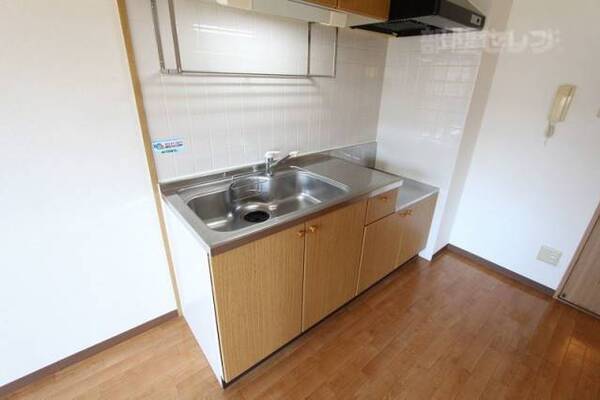 写真は別の部屋です。