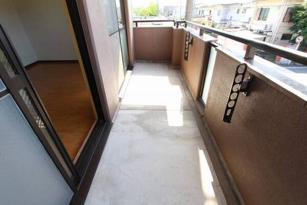 写真は別の部屋です。