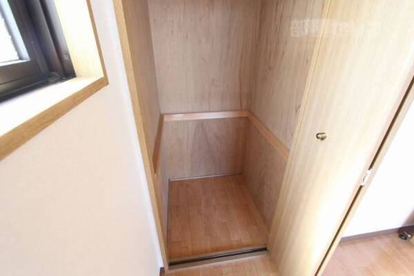 写真は別の部屋です。
