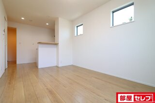 ※写真は別号室です