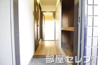 玄関口。