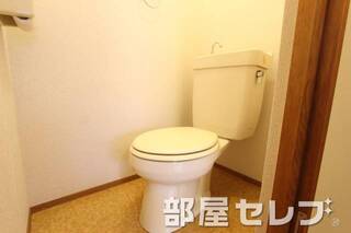 明るくゆっくりできそうなトイレです。