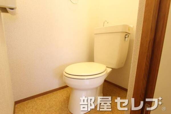 明るくゆっくりできそうなトイレです。