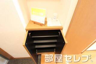 玄関すっきりシューズボックスです。