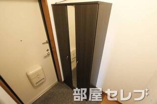 シューズボックス。
