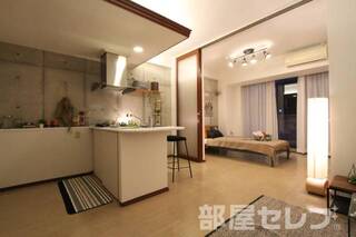 角部屋の特権。彩光面あります。