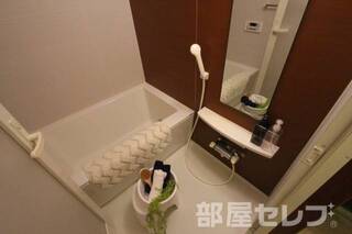 打ちっぱなしの壁です。