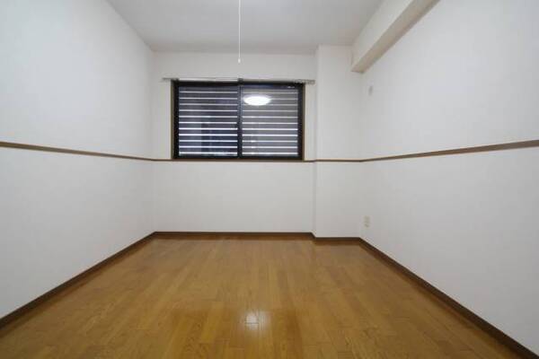 101号室室内参照