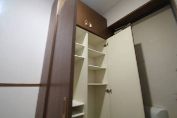 101号室室内参照