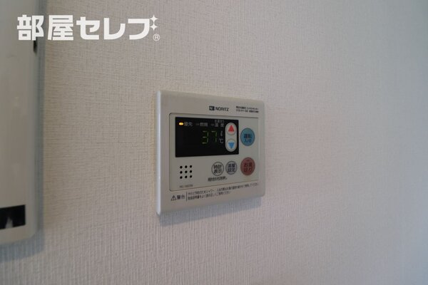 玄関にシューズボックスが備わります。