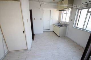 角部屋　2面採光で日当たり良好です