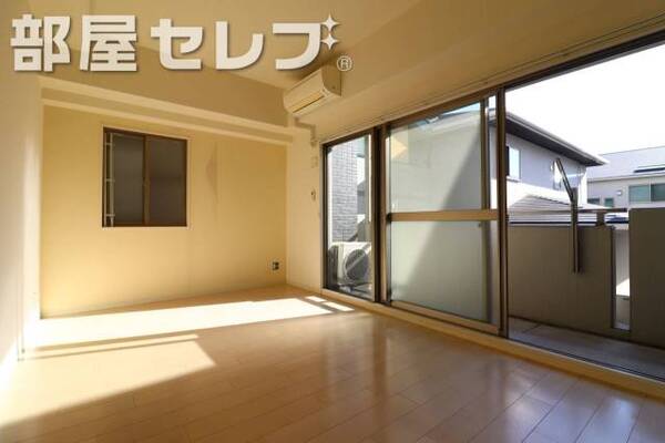 きれいなリビングで生活しやすいですね。