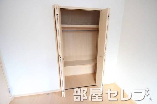 クローゼット。他号室の写真です。