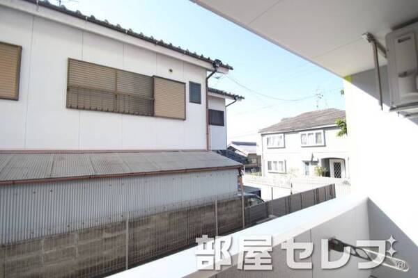 閑静な住宅街です。他号室の写真です。