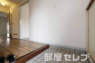 玄関口。