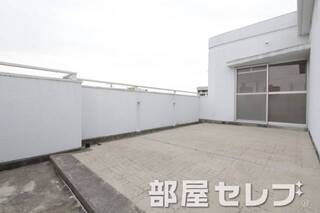ルーフバルコニー。