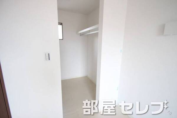 ウォークインクローゼット。