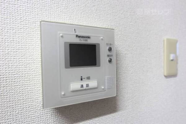 別室の写真を流用してあります。