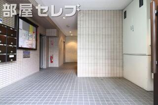 エレベーターあります。