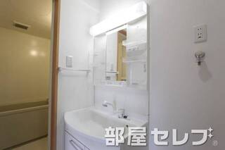 洗髪洗面化粧台。イメージ写真