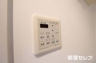 浴室乾燥機も付いています