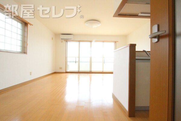 広々リビング。