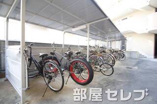 自転車置場2箇所あります。